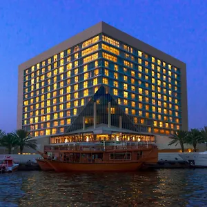 Hotel Sheraton Creek & Towers, Dubaj